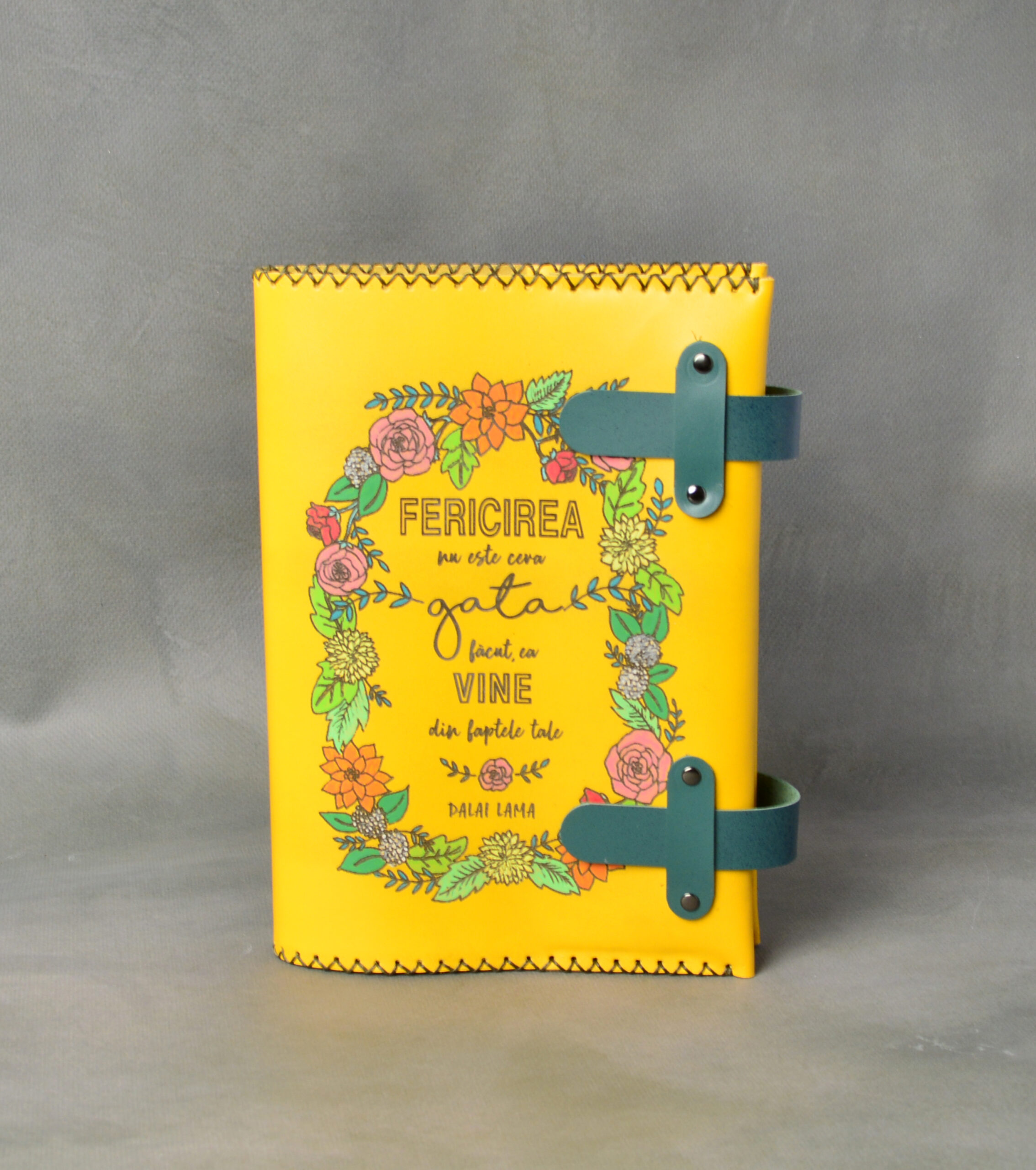 Coperta din piele naturala detasabila cu agenda nedatata "I am not stuck.."